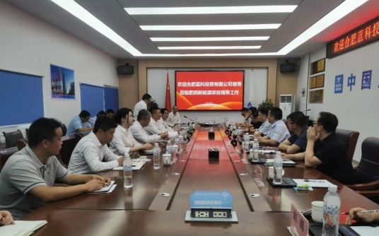 餐厅里的人们

中度可信度描述已自动生成